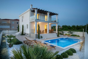 Villa Wave